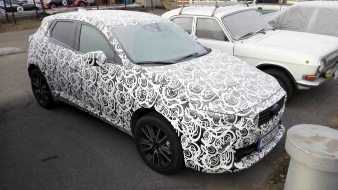 В Москве появилась камуфляжная MAZDA CX-3